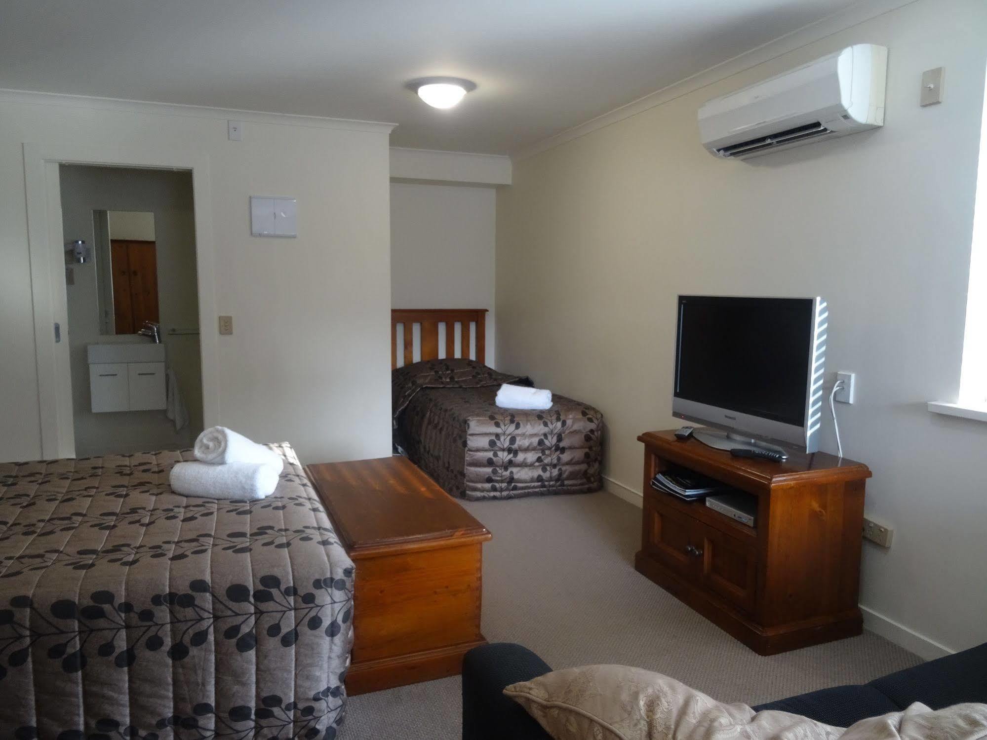 Sahara Motels Dunedin Luaran gambar